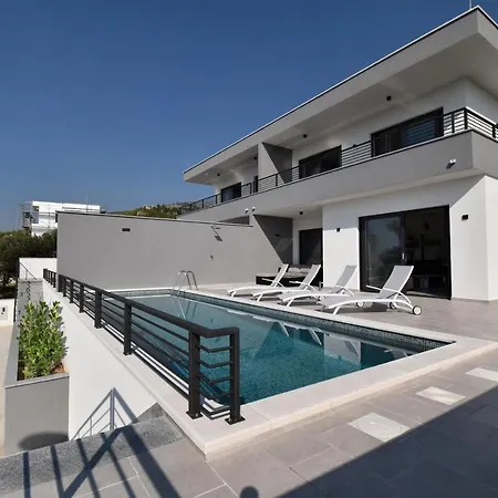Villa Alexandra - Makarska